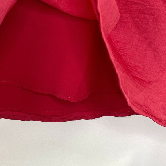 Cupcakes and Cashmere Perlanta Currant Red Satin Blouse Women's Size Medium M - Picture 10 of 10